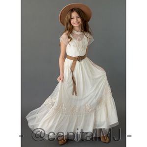 NWT -JOLIE MAXI DRESS IN CREAM🌟Sold Out STYLE👀